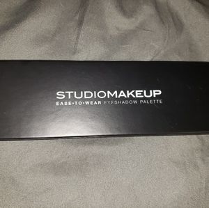 StudioMakeup Ease to Wear Palette